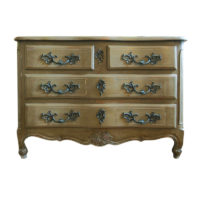 Commode galbée