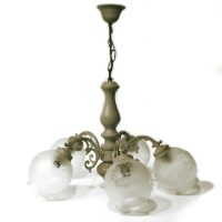 Lustre 5 branches avec globe de verre relooké par La Fée Caséine