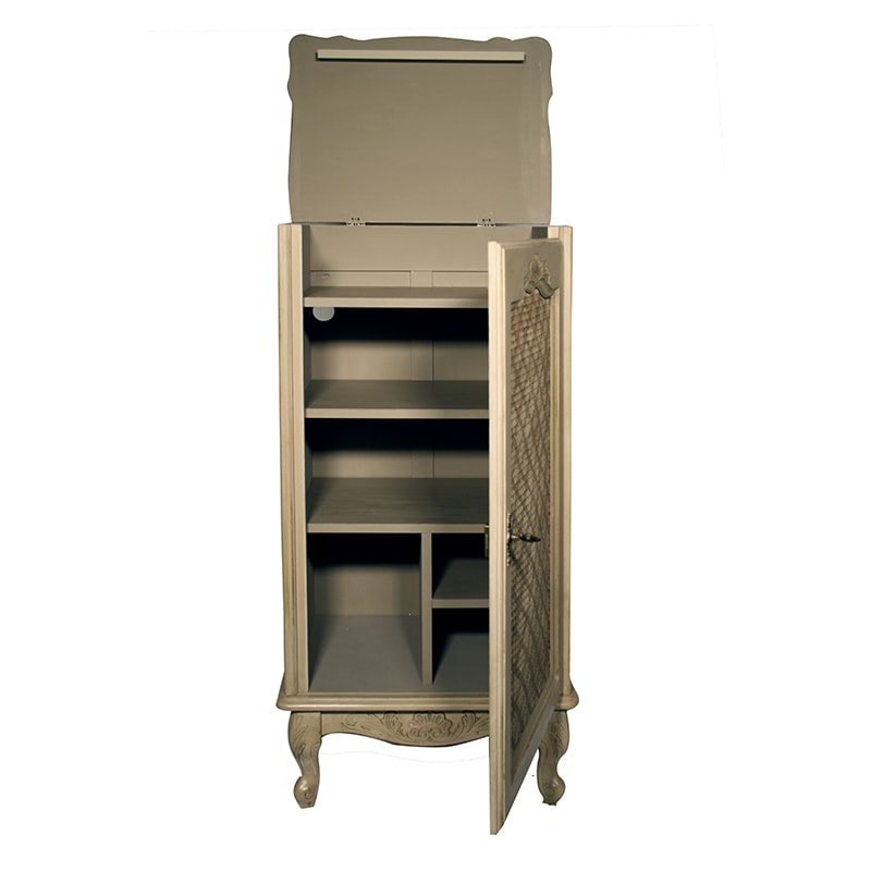 meuble-hifi-relooking-artichaud-la-fee-caseine-min intérieur d'un meuble hifi entièrement peinte et patiné à la main par La Fée Caséine