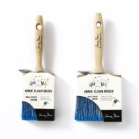 Grand et petit model de pinceaux pour appliquer la peinture décorative Wall paint d'Annie Sloan