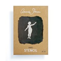 pochoir Annie Sloan pour relooking de meuble à la Chalk Paint