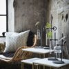 vase-verre-suspendu-laboratoire-min vases suspendus en verre de style laboratoire dans une déco de salon