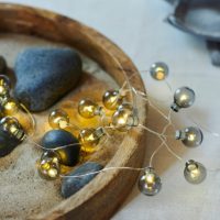 Guirlande ampoules IO grey composition La Fée Caséine