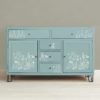 pochoir meadow flowers annie sloan peint sur un buffet