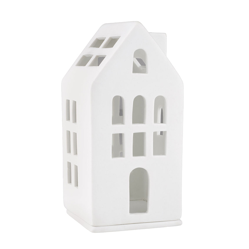 maison de porcelaine blanche