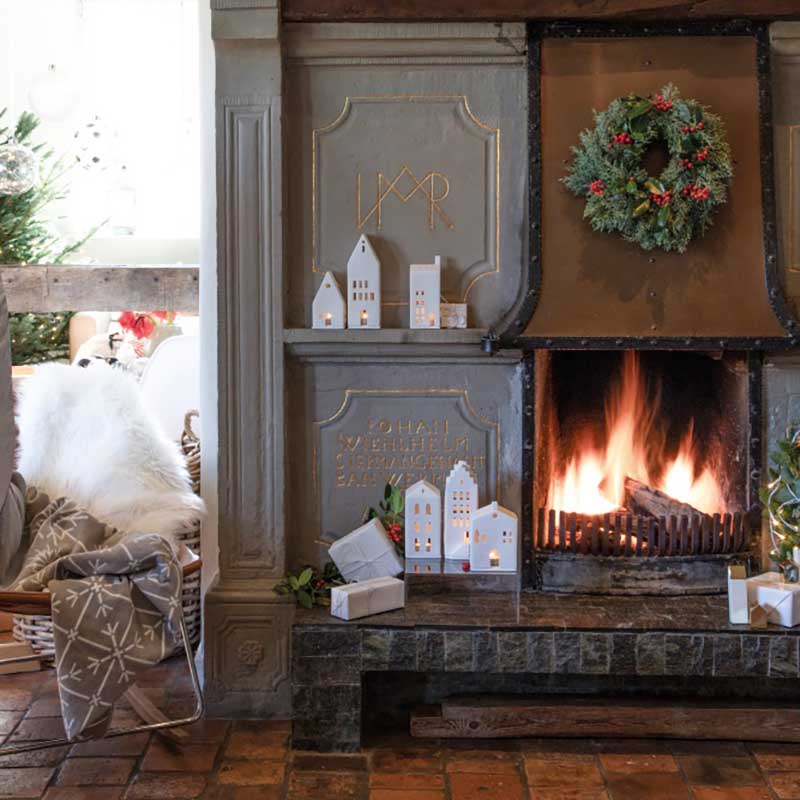 maisons de porcelaine pour décorer noël