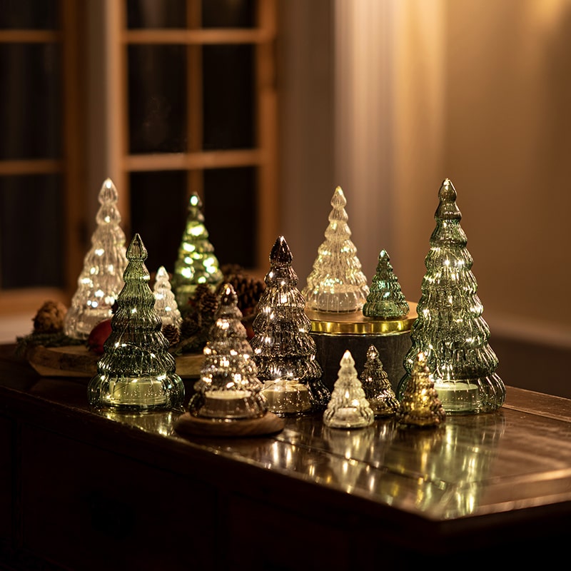 sapins-verre-blanc-vert-led-min Foret de sapins en verre vert blanc et brun