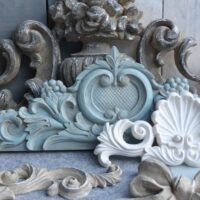 Frontons et frises